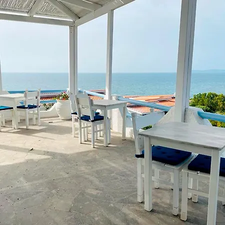 Hotell Lassion Golden Bay 3*